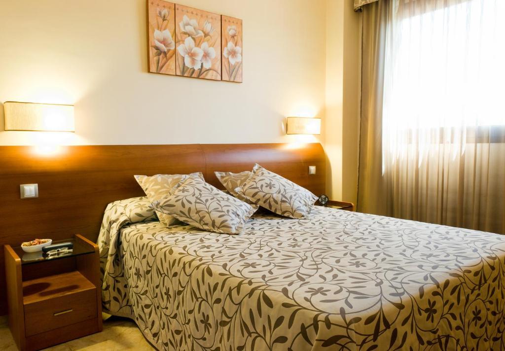 Hotel Torrijos Cheste Zewnętrze zdjęcie