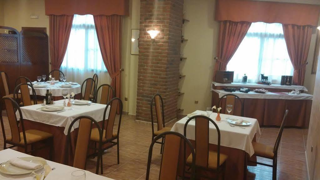 Hotel Torrijos Cheste Zewnętrze zdjęcie